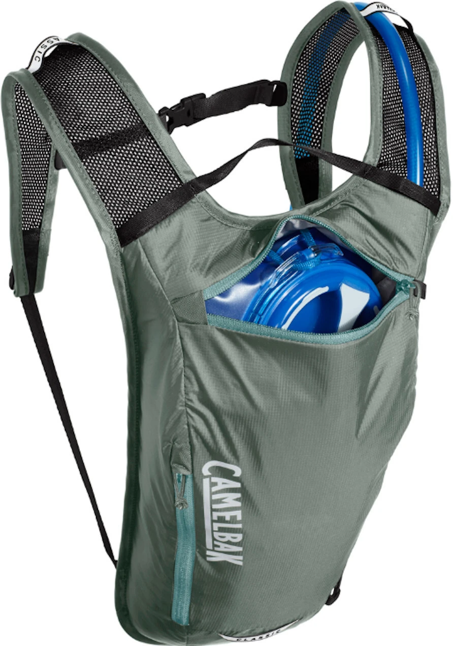 CamelBak Classic Light Sac à dos d'hydratation 2l+2l, olive/gris 5 CamelBak Classic Light Sac à dos d'hydratation 2l+2l, olive/gris – Image 3